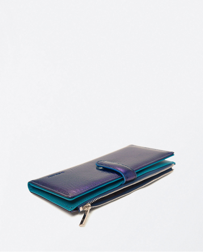 Long wallet with patent leather card holder and co Blue