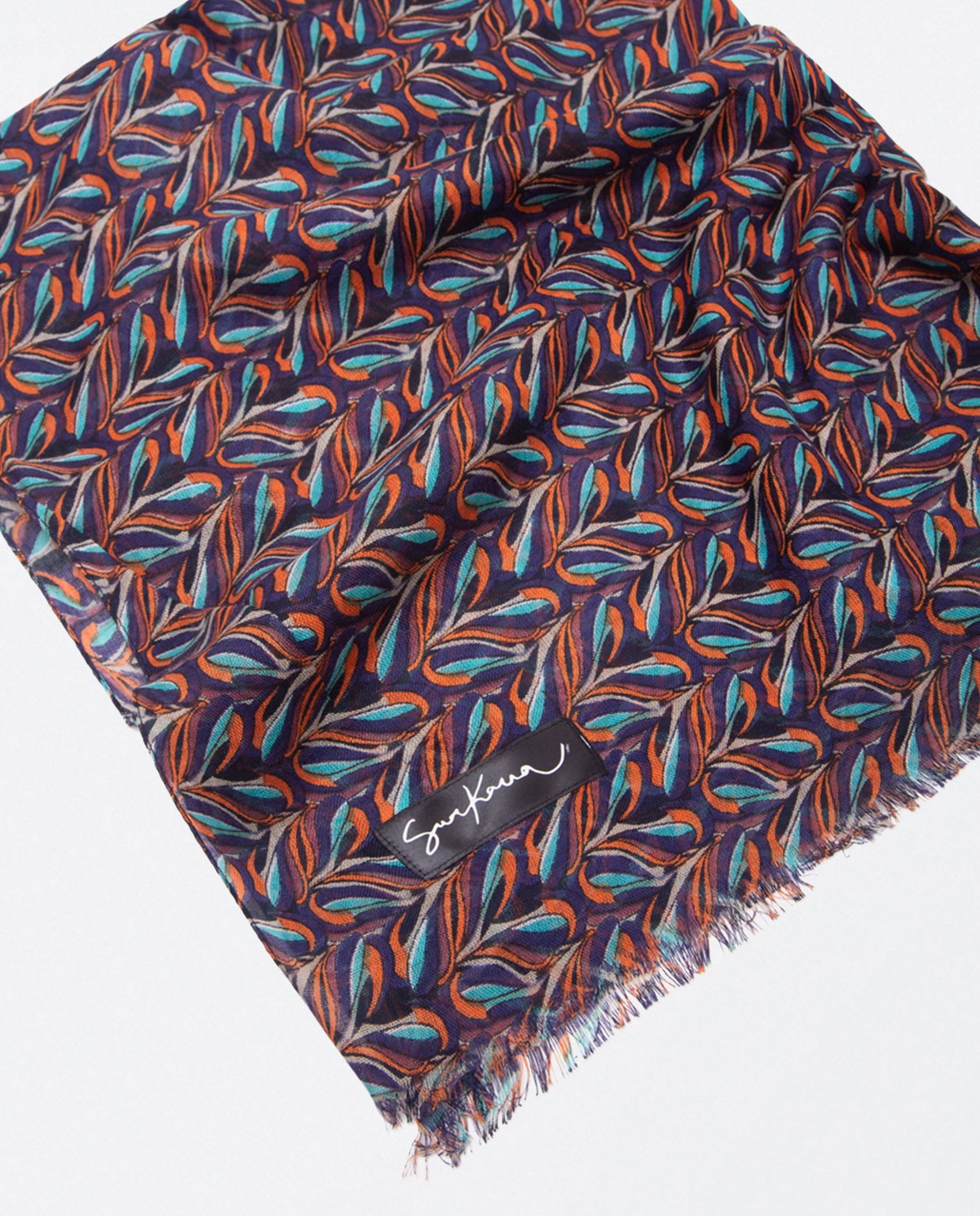 Leaf print scarf Blue