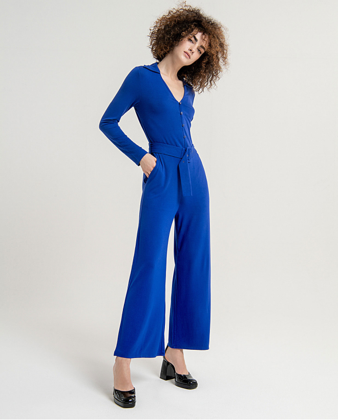 Plain V-neck jumpsuit with lapel and belted waistb Blue