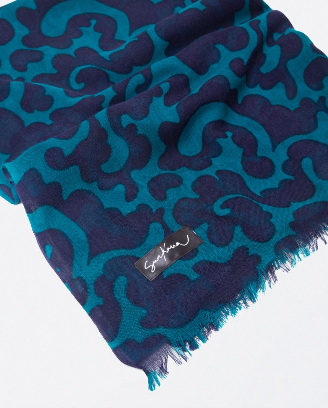 Woollen scarf woollen scarf printed with floral mo Blue