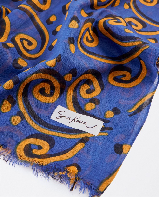 Cachecol sarongue com estampado de caracóis Azul