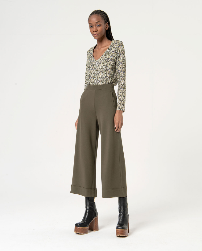 Plain elastic cropped pants Khaki