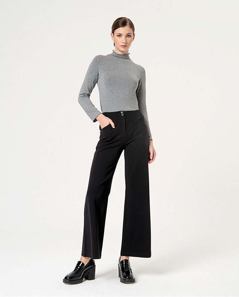 Smooth straight cropped pants Black