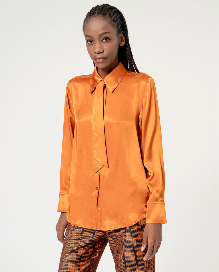 Camisa satinada con lazo lisa Naranja