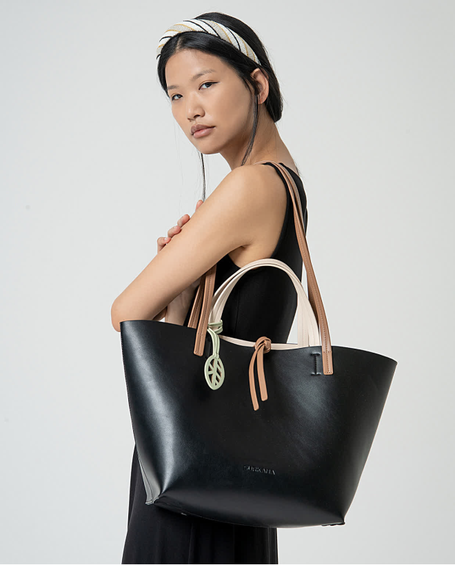 Shopper reversible con neceser liso Negro