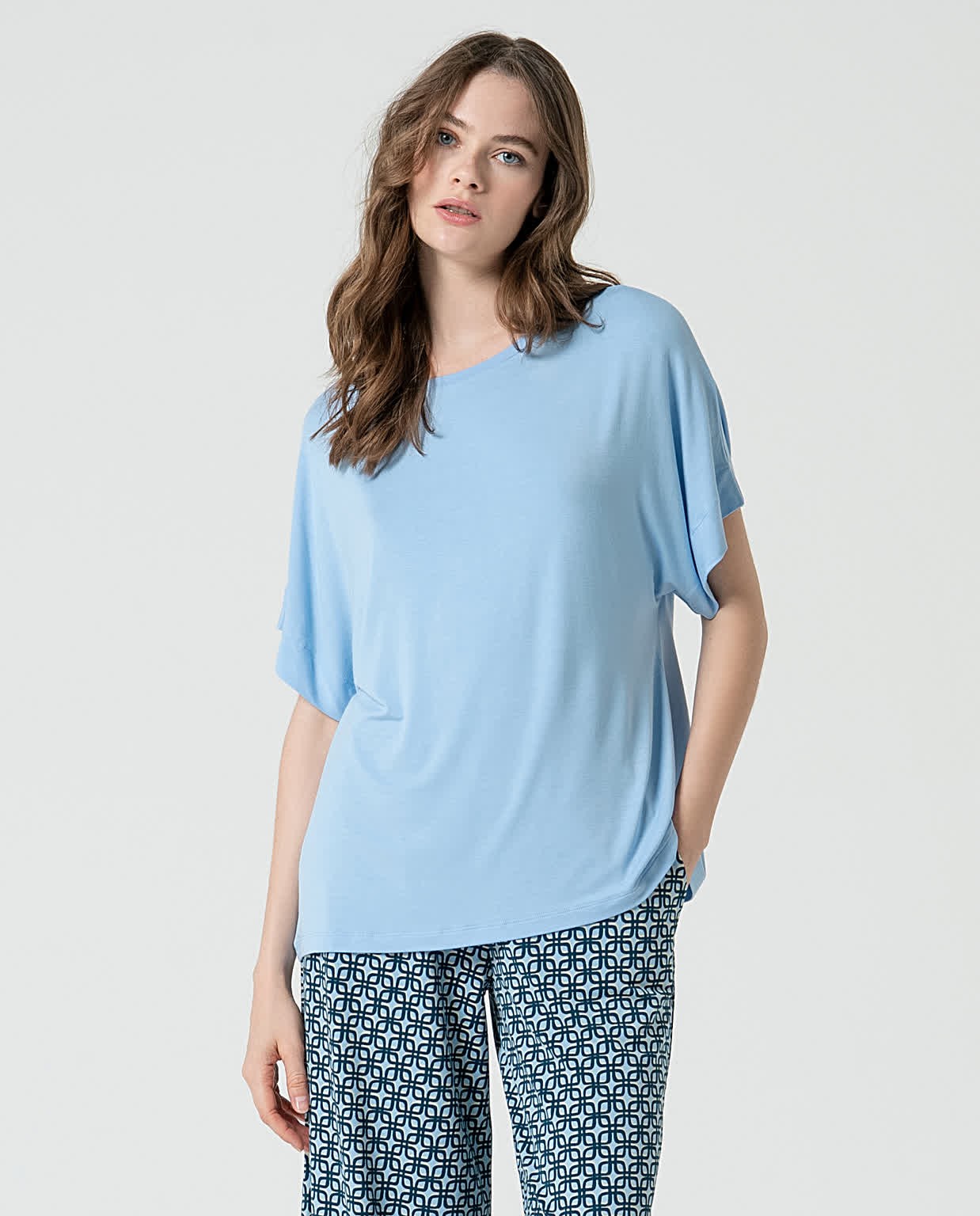 Plain bamboo stretch tee Sky blue