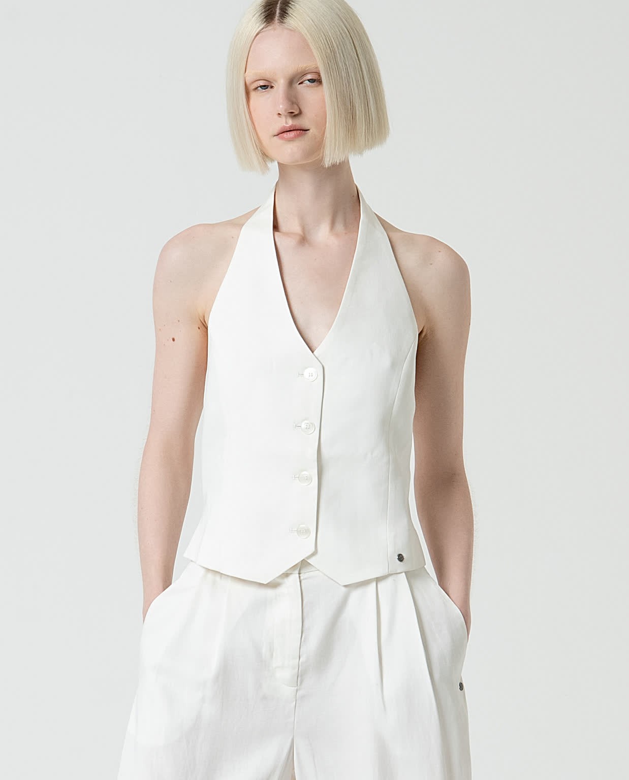 Plain halter-neck vest White