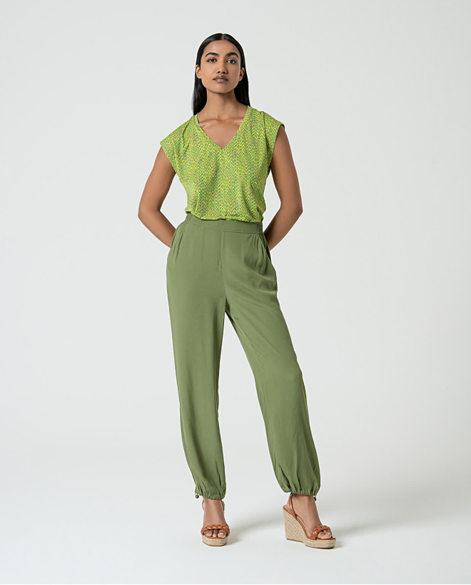 Plain viscose crepe joggers Green