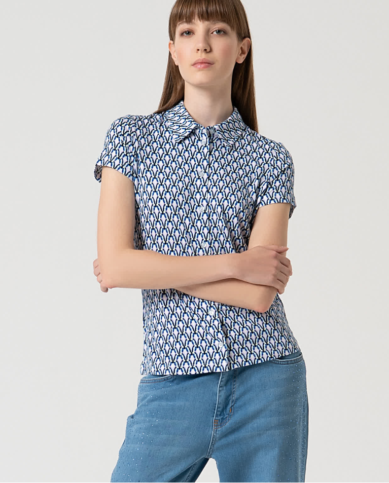 Camisa elástica manga corta estampada Azul