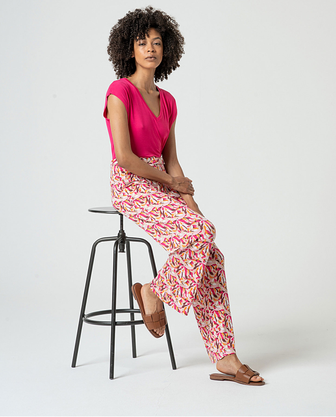 Pantalón elástico con cinturón Fucsia 2