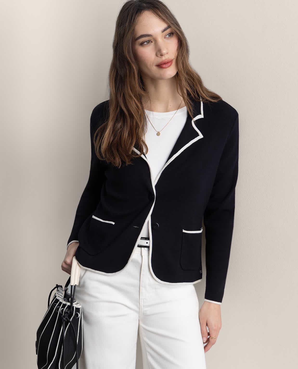 Blazer cruzado simples  2 botões Preto