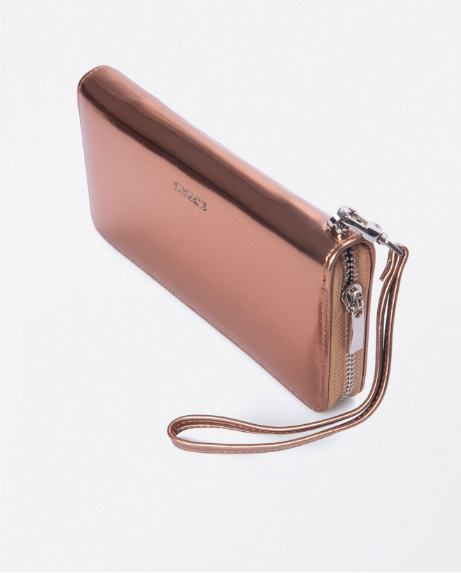 Cartera larga con cremallera. Metalizada Cobre
