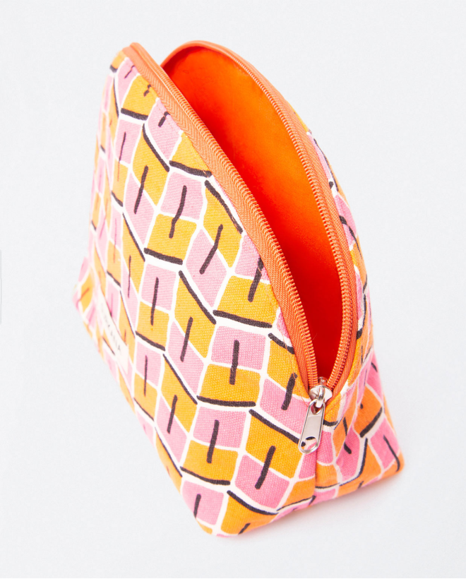Neceser de mano redondo. Estampado Rosa