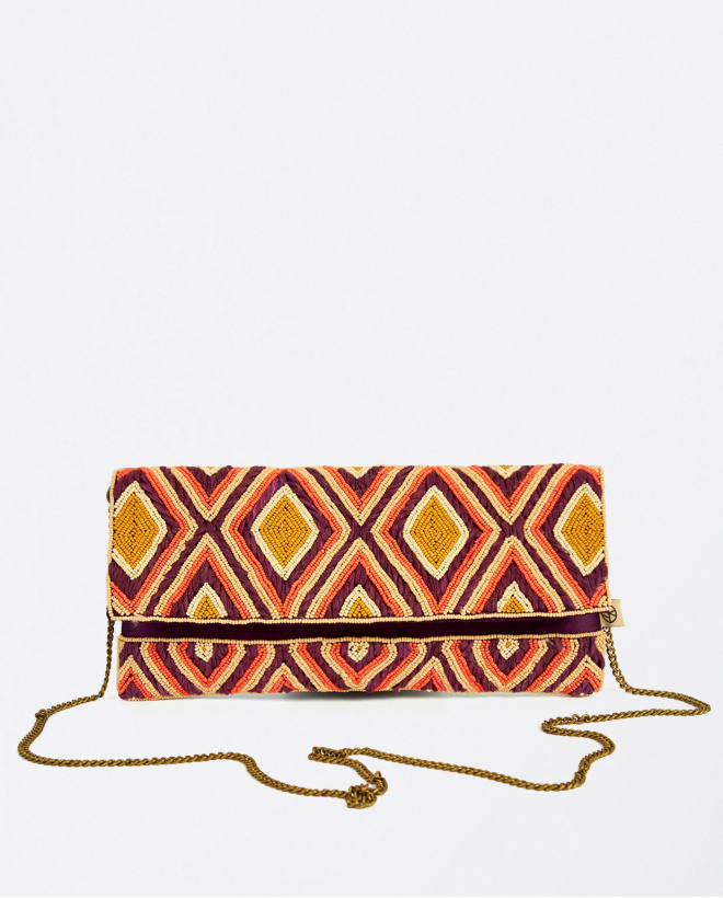 Clutch beaded y rafia Granate