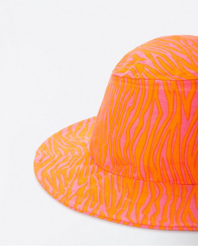 Chapéu pescador estampado. Rosa