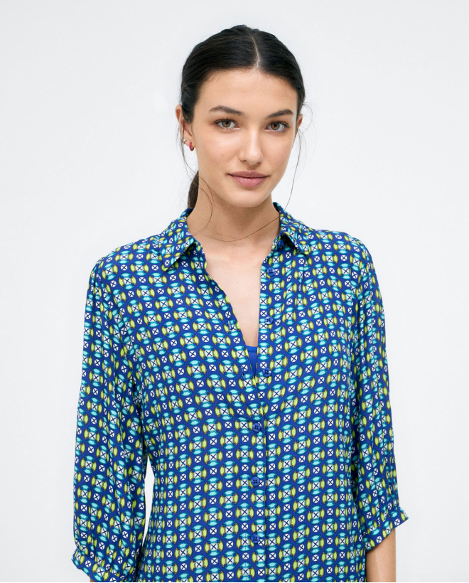 Shirt dress. Puffed...