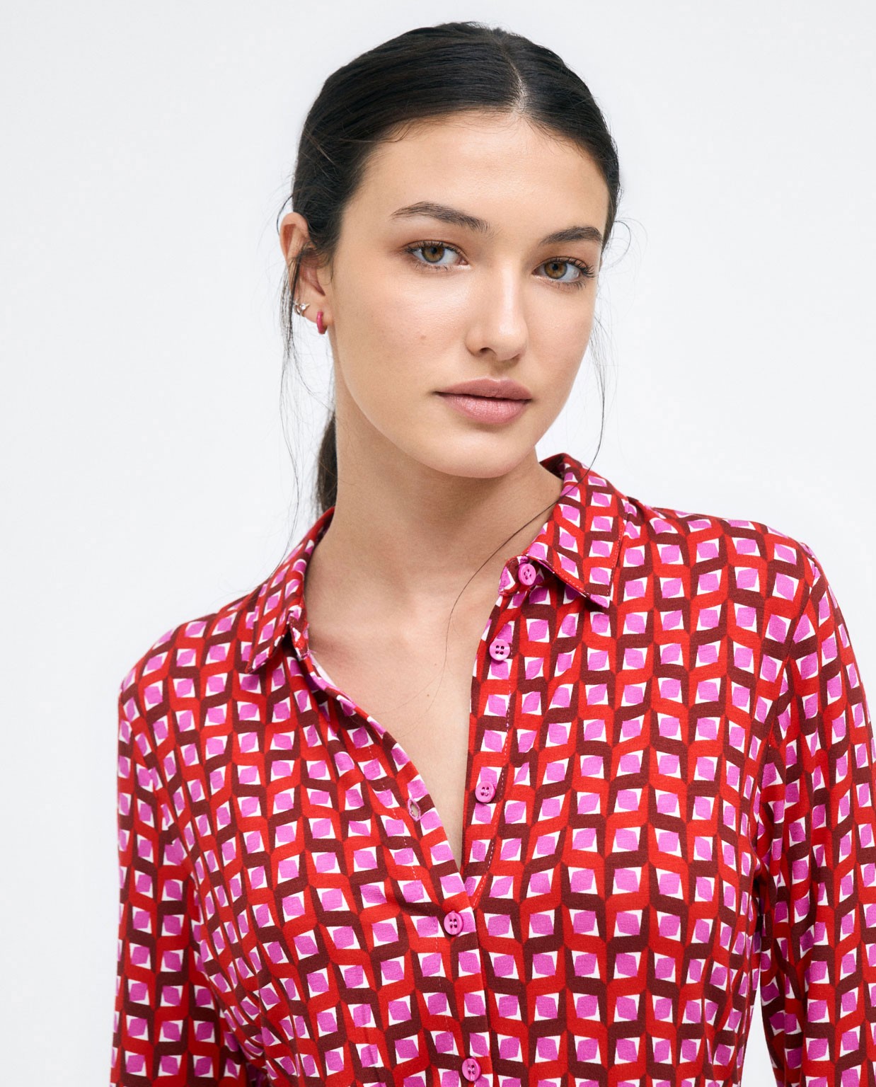 Long sleeve shirt. geometric print Red