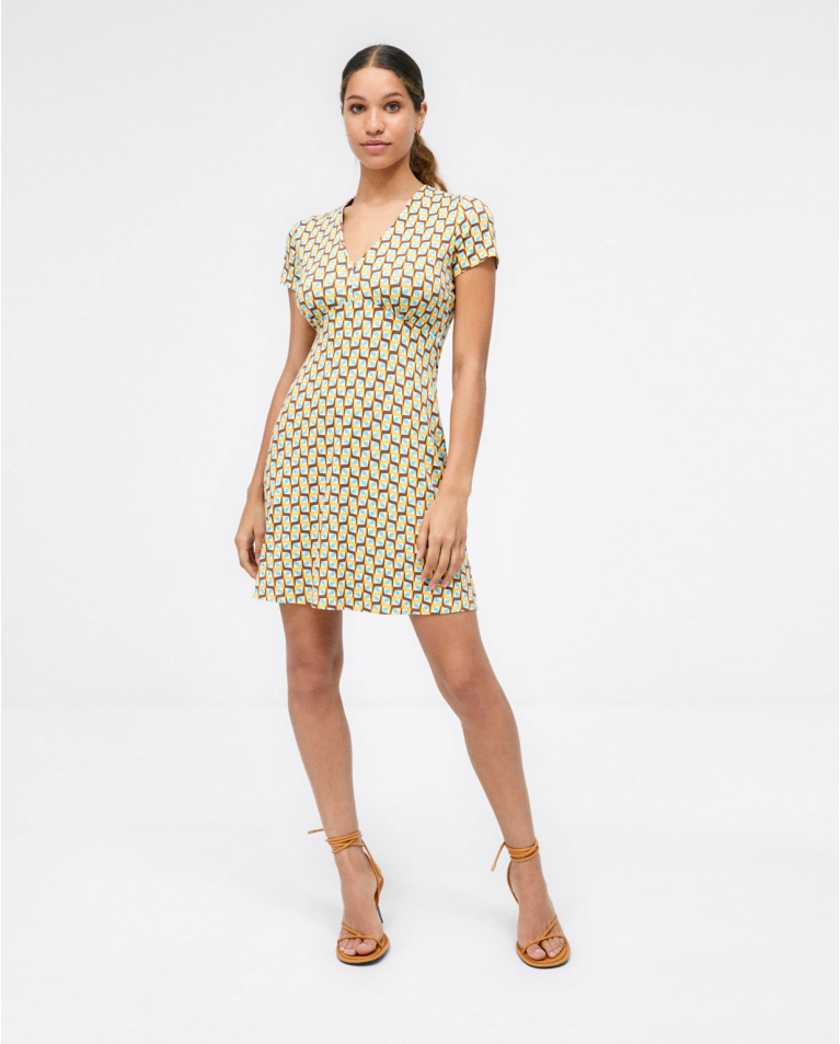 Vestido corto. Cuello V. Elástico. Estampado Amarillo
