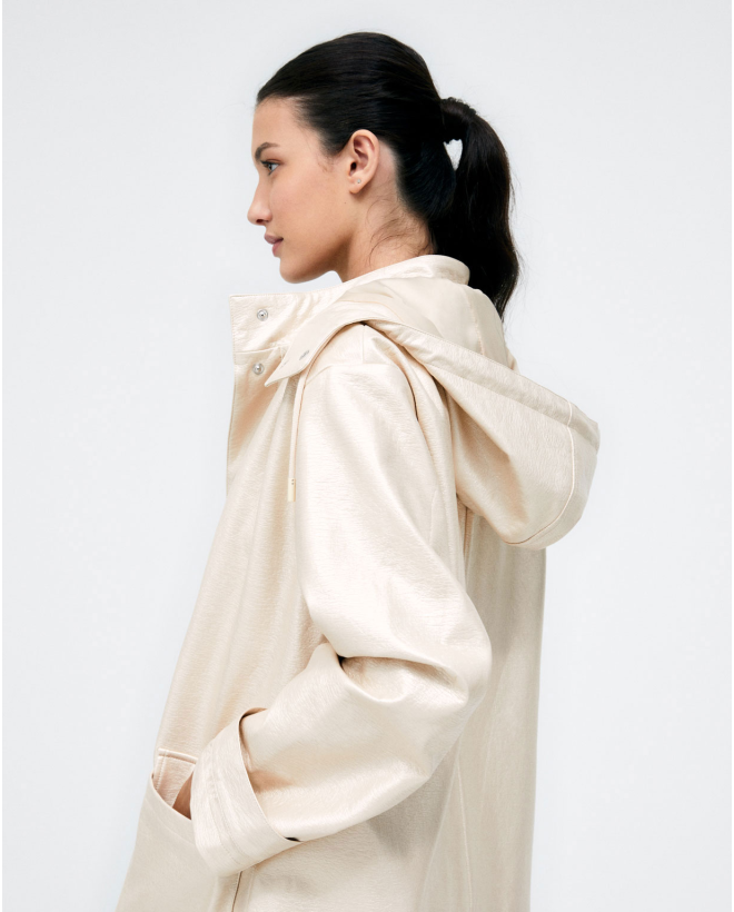 3 4 length parka with hood and pockets. Smooth Ecru