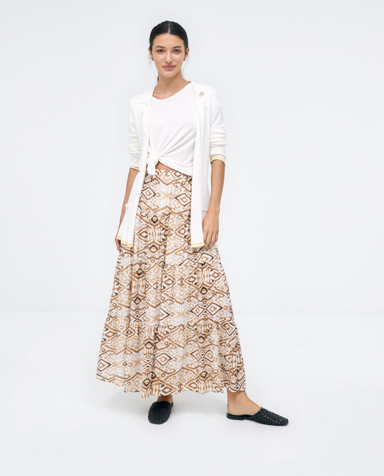 Americana de punto con bolsillos. Lisa Beige