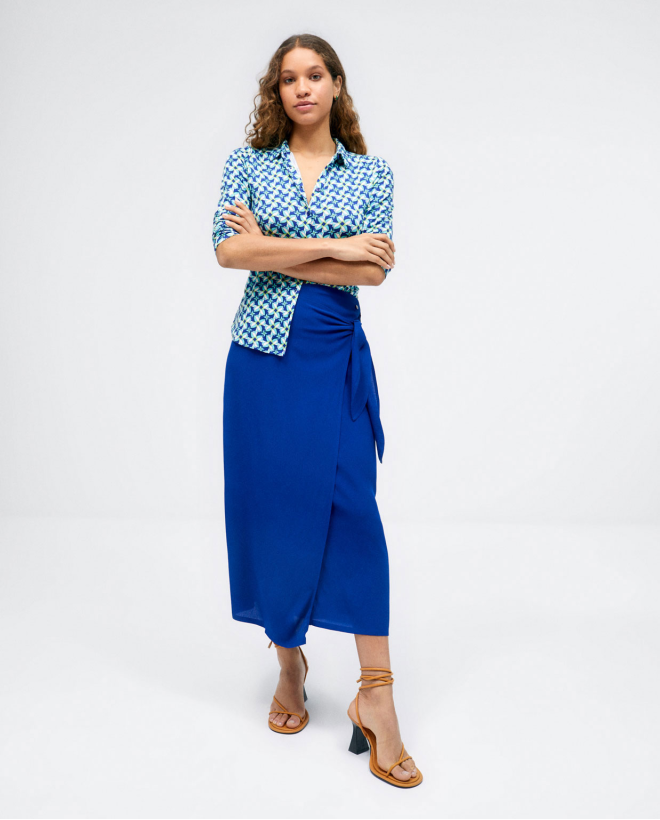 Camisa de manga larga. Elástica. Estampado Azul
