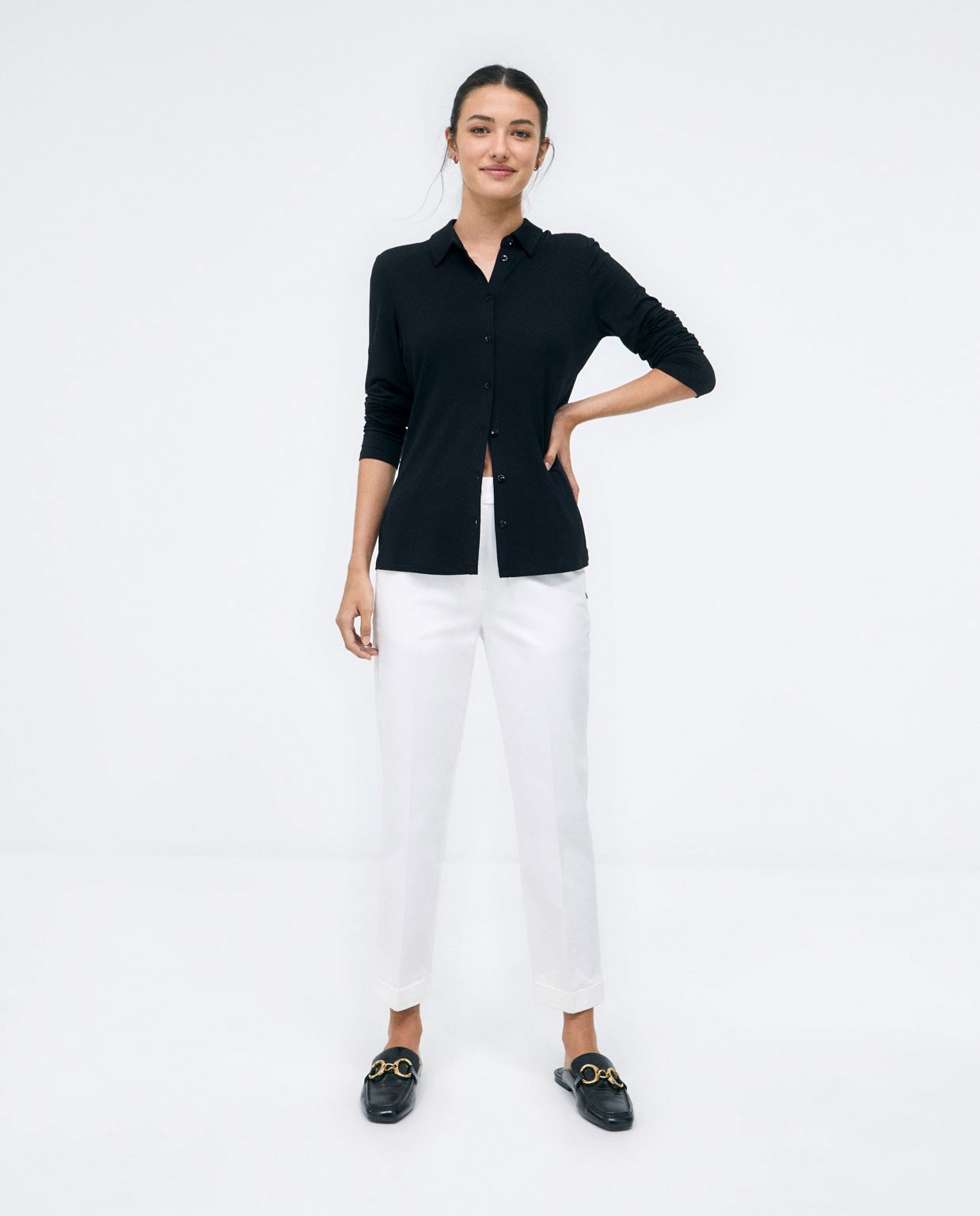 Long sleeve shirt. Elastic Black