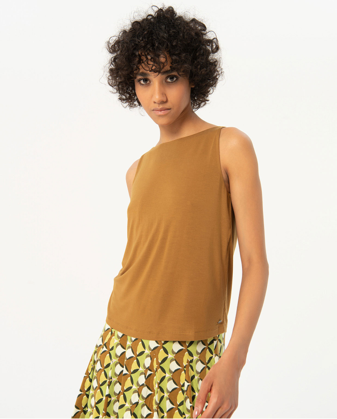 Wide-strap elastic T-shirt...