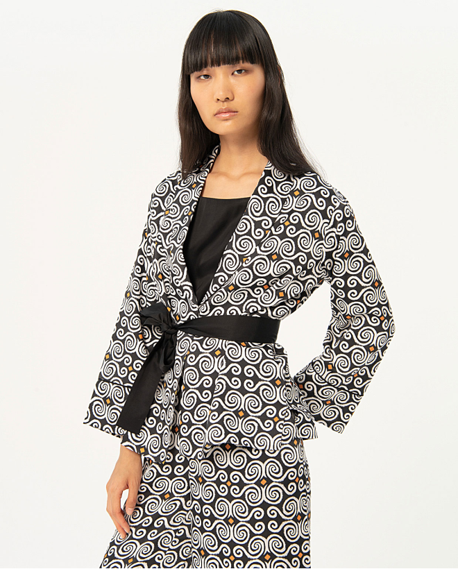 Chaqueta kimono satinada estampada Negro