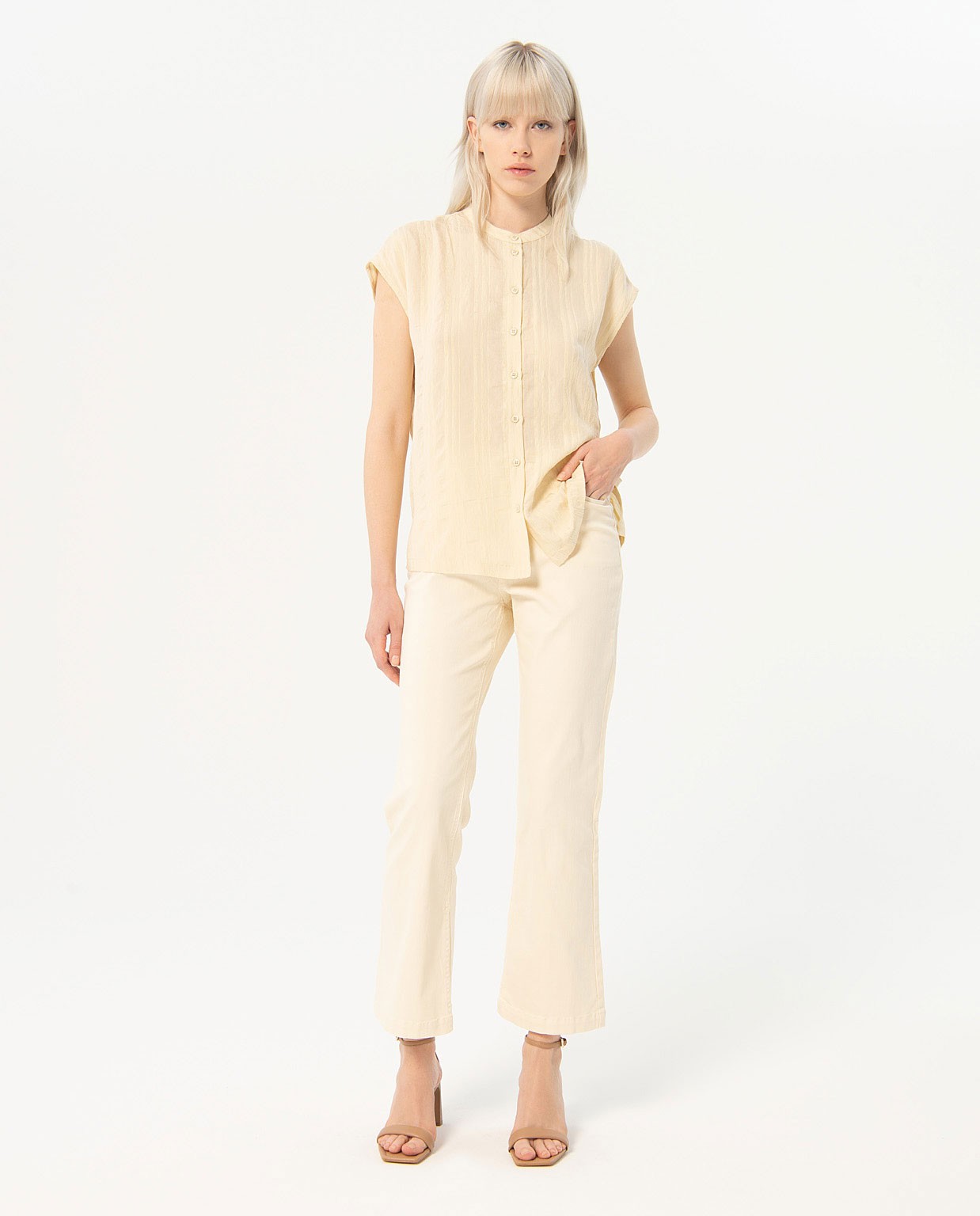 Blusa amplia con textura Beige