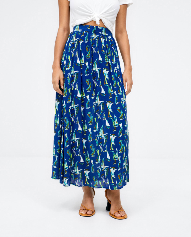 Midi skirt with side slit.ed Blue
