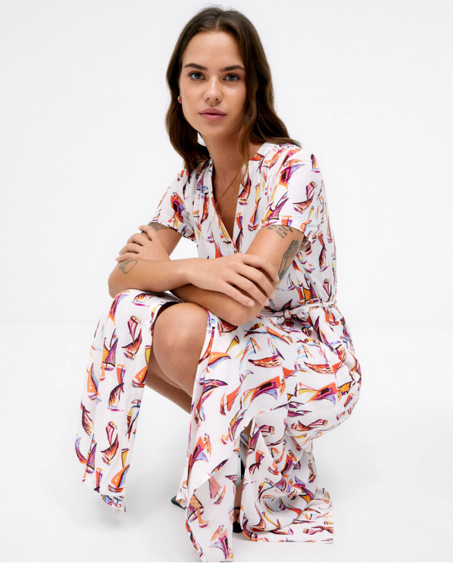 Vestido camiseiro  gola mao...