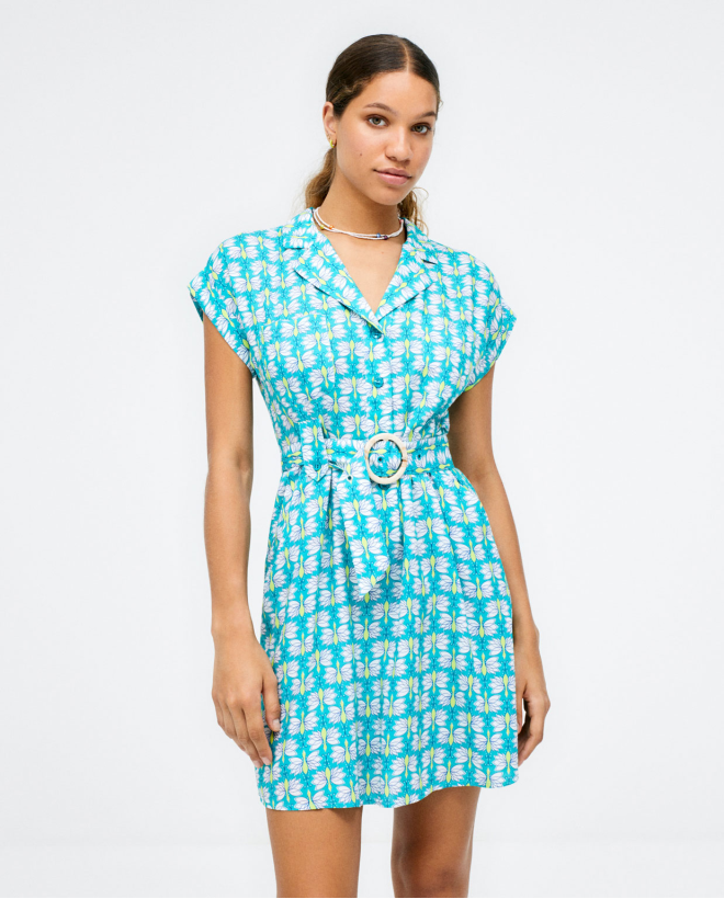 Vestido curto camiseiro com...