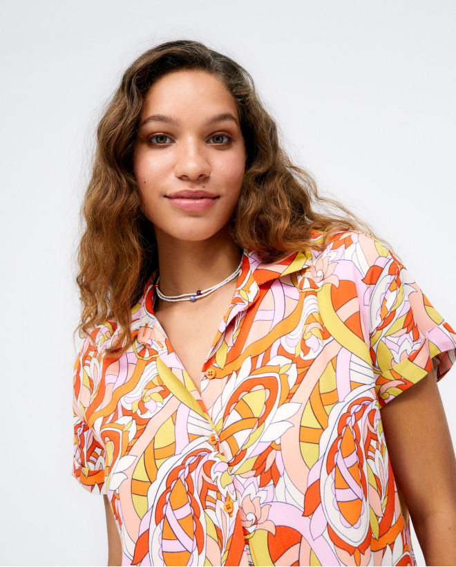 Camisola fina oversize gola...
