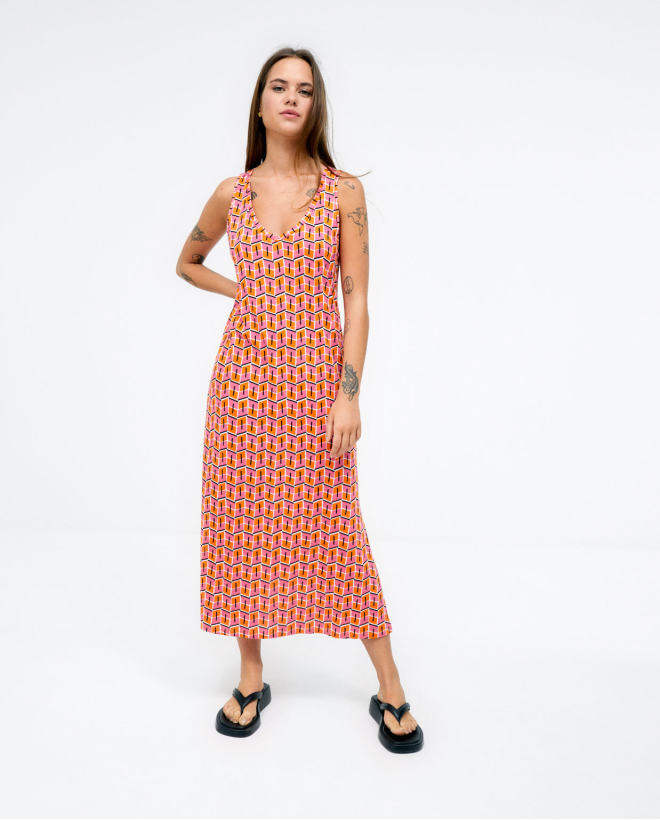 Vestido midi tirantes....