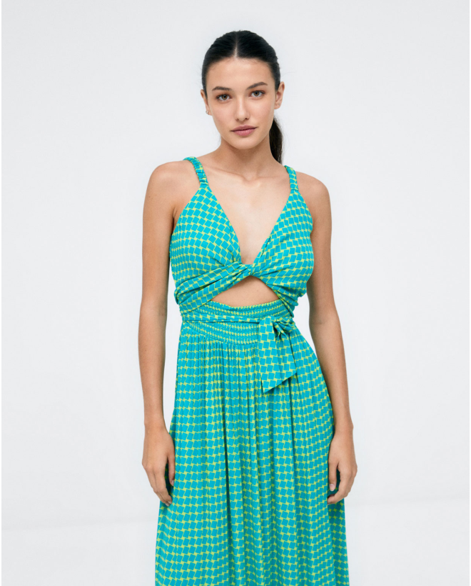 Vestido de alças cruzadas e...