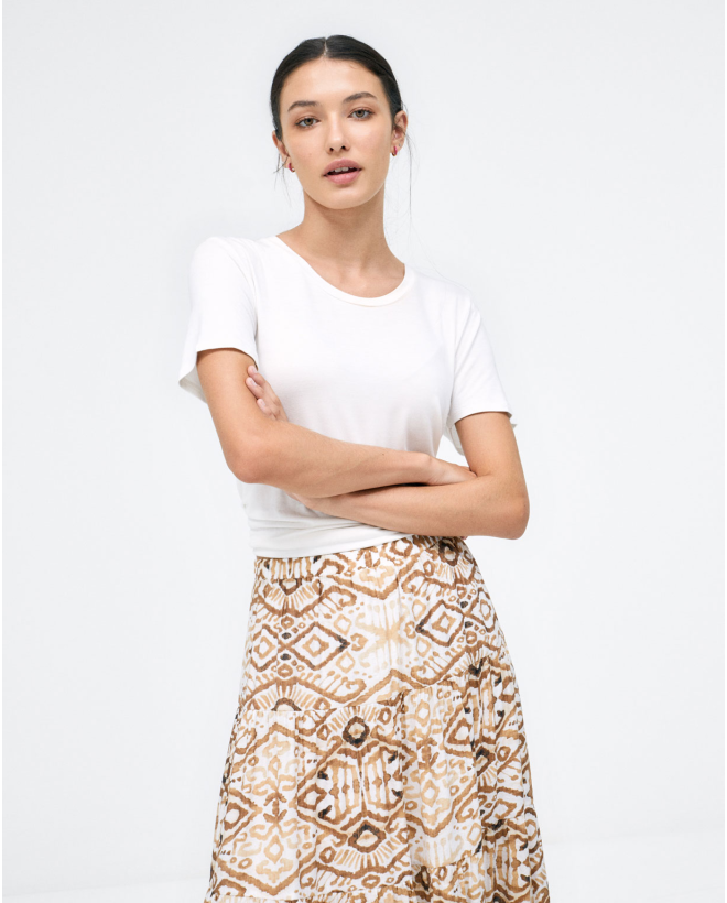 Long skirt with ruffles. e print Beige