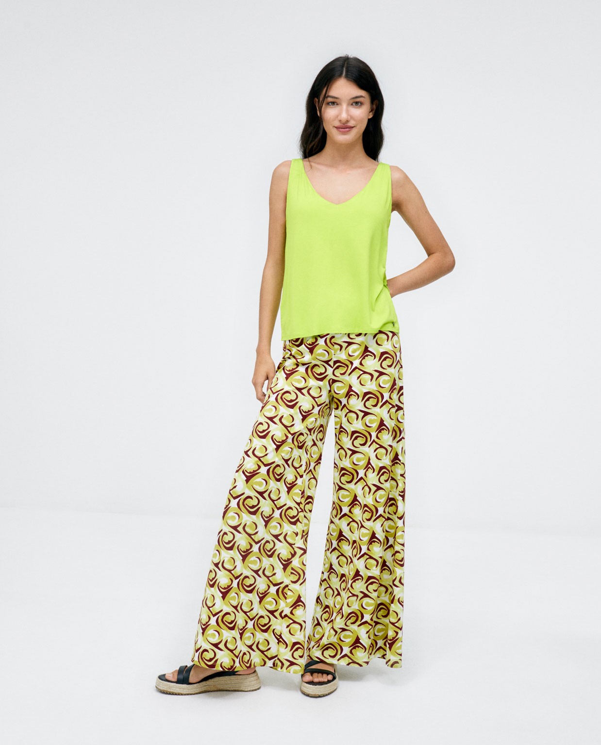 Tank top - V-neck. Elastic.  Acid green