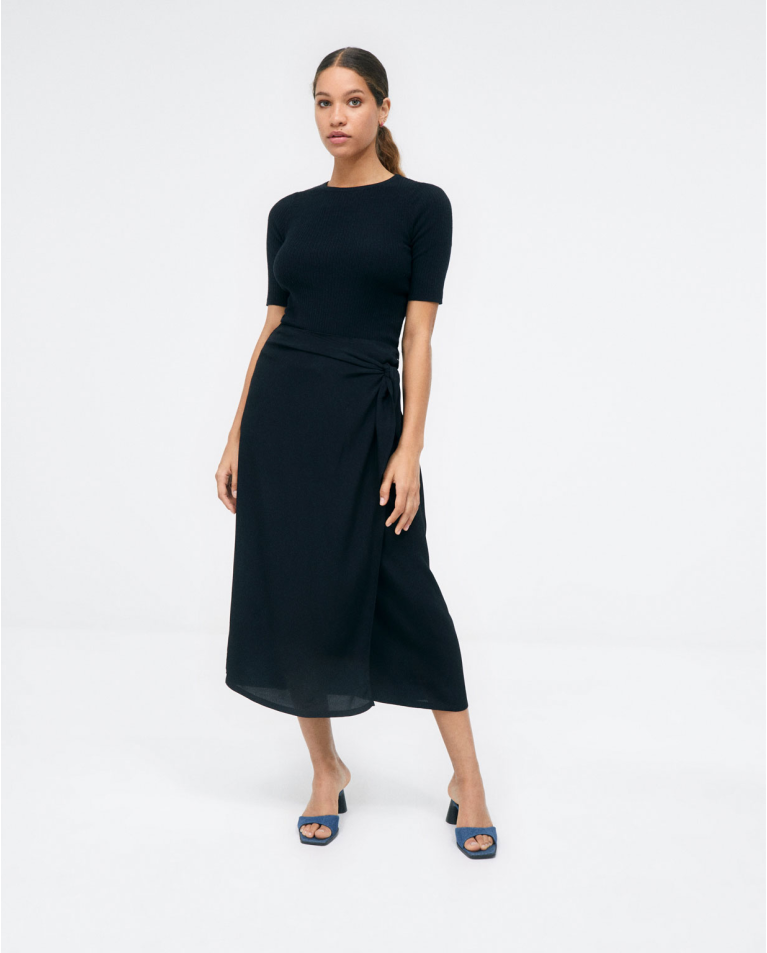 Pareo skirt with side knot. Plain e Black
