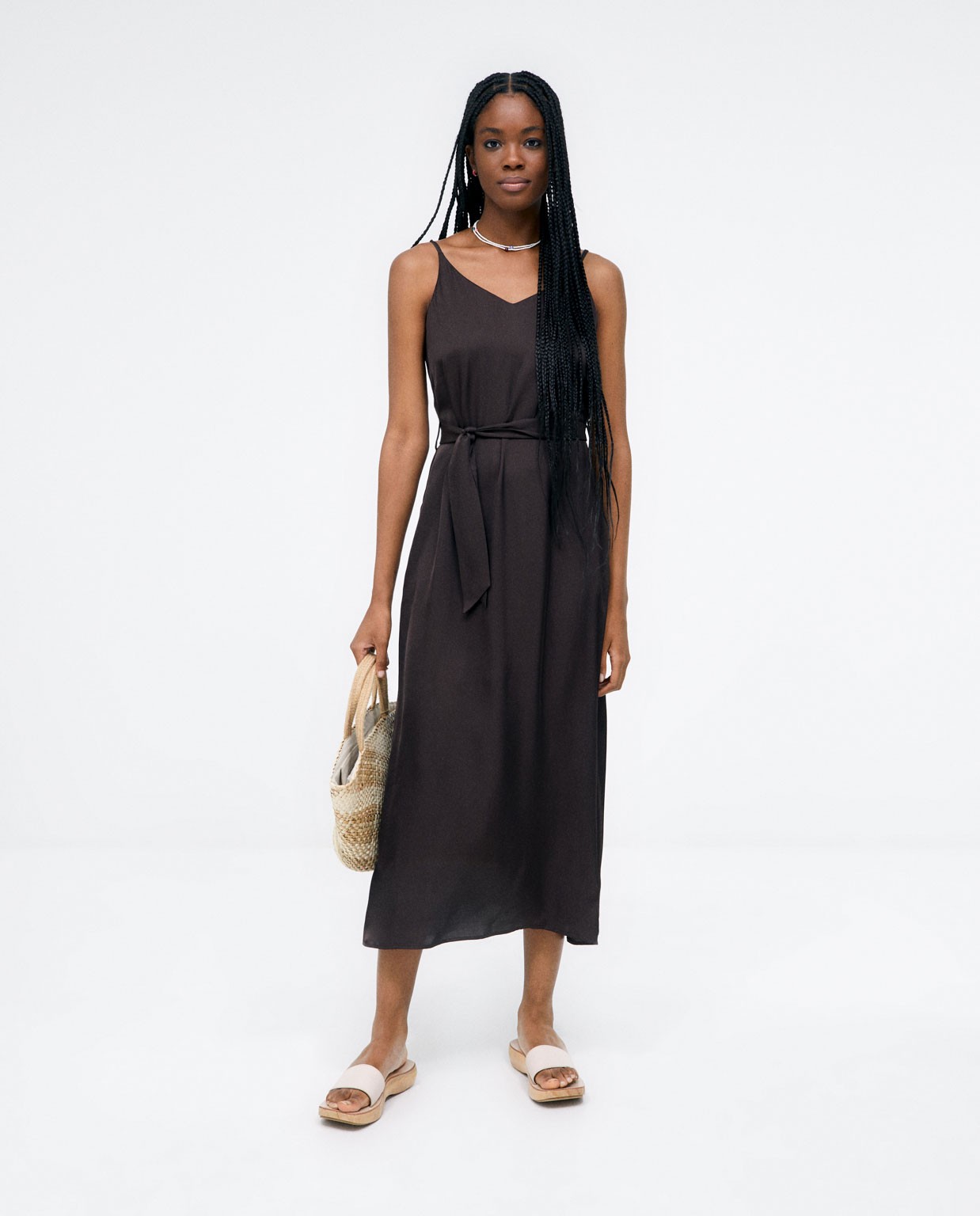 Midi dress with straps and belt. Plain  Brown