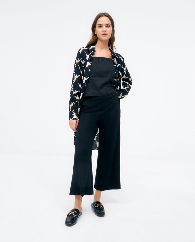 Tank top. Stretch ruched knit. Plain Black