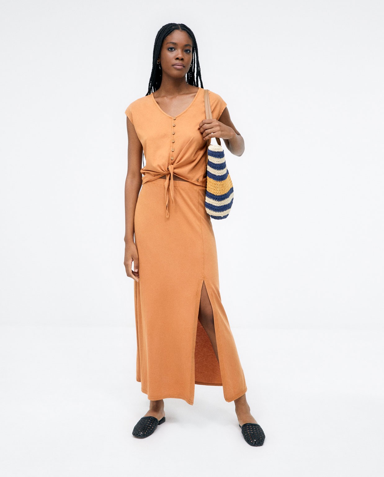 Japanese knotted sleeve top. Elastic. Plain. Tile