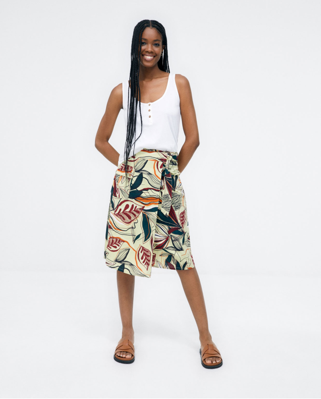 Pareo skirt with side pocket. Acid green