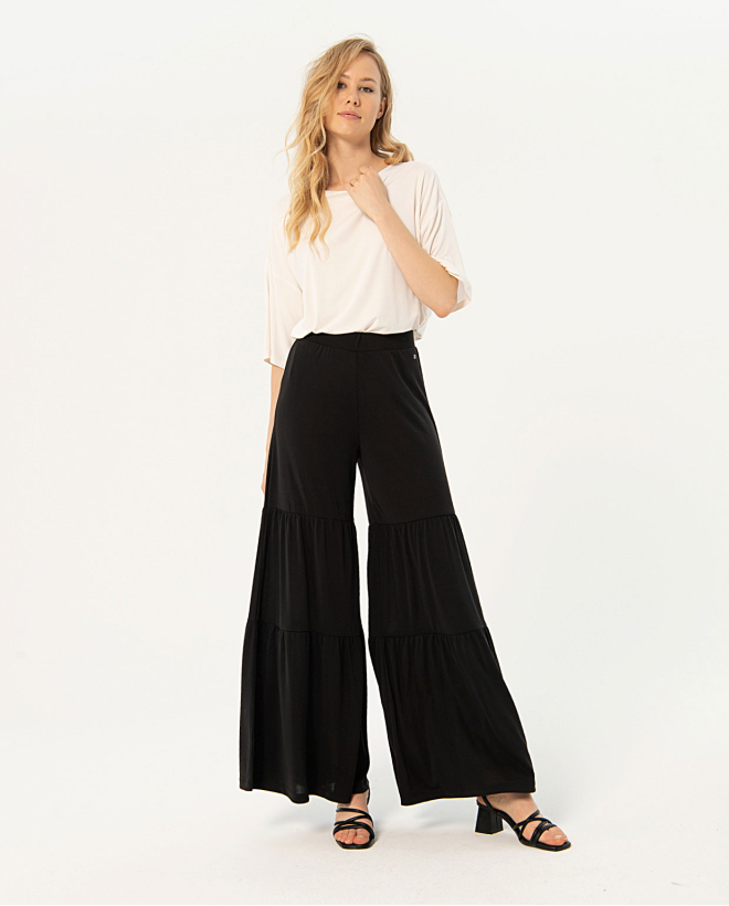 Pantalón largo con fruncidos, liso Negro