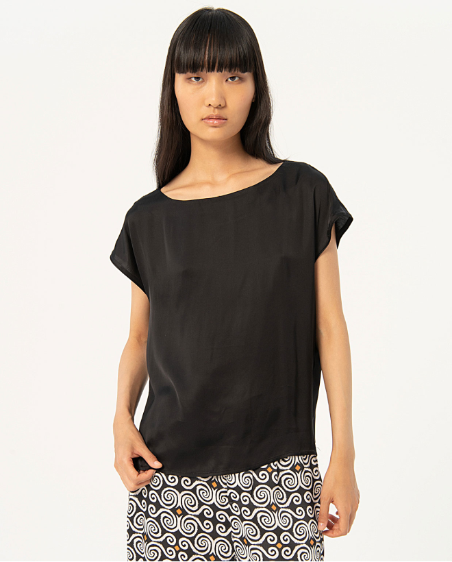 Camiseta satén manga corta lisa Negro
