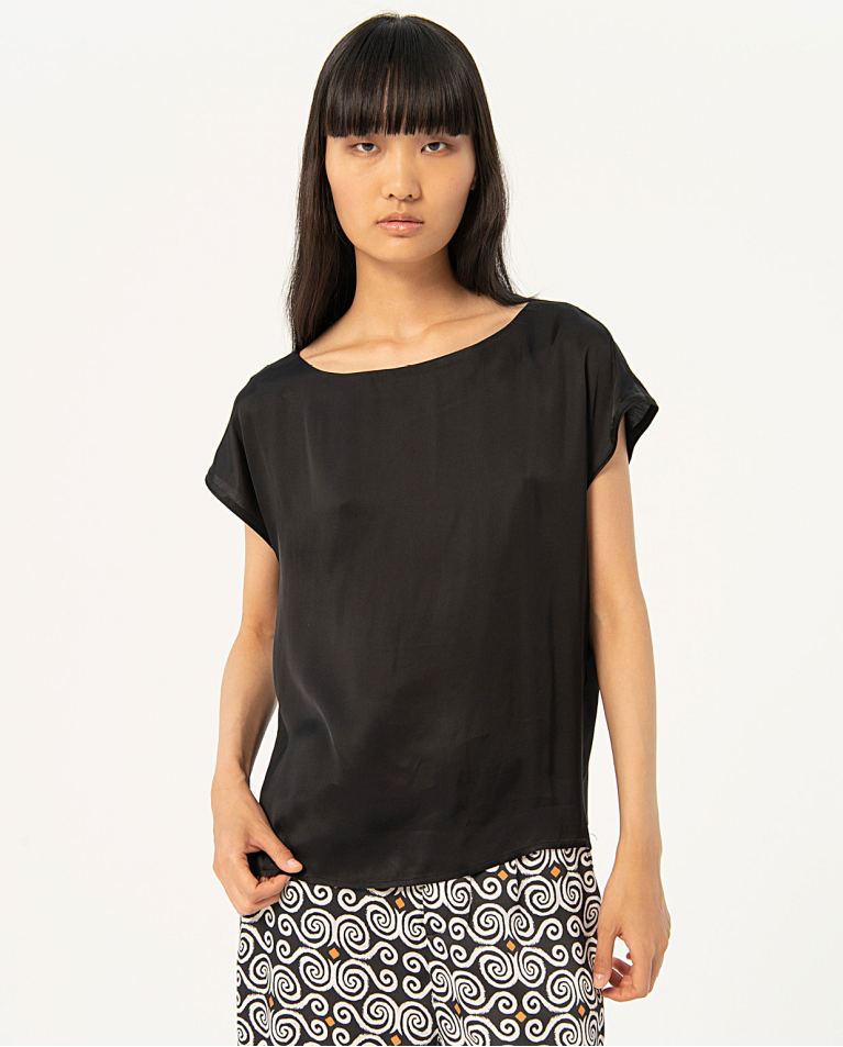 Camiseta satén manga corta lisa Negro