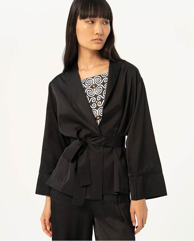 Chaqueta kimono satinada lisa Negro