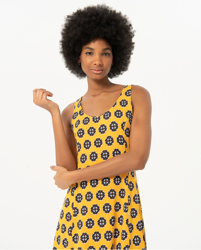 Vestido corto elástico estampado Amarillo