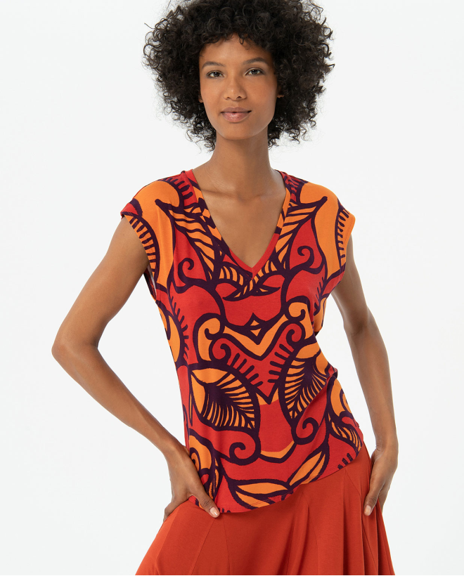 Camiseta escote pico estampada Naranja