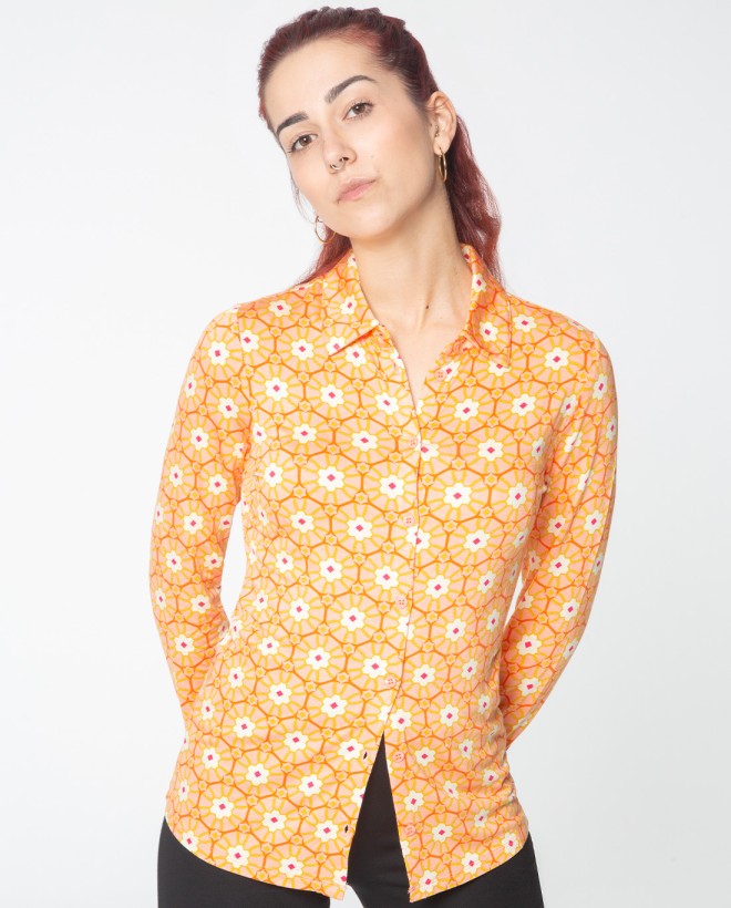 Camisa de manga larga. Elástica. Estampado Naranja