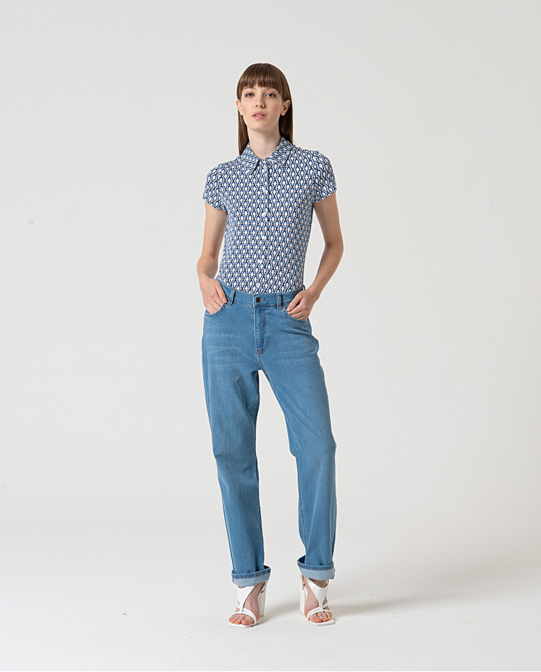 MU: Pantalón línea oversize Azul celeste